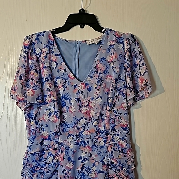 Dress - Picture 2 of 5